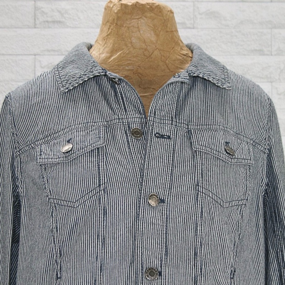 Talbots Petite Jean Jacket Blue White Railroad Thin Pinstripe Denim Collar Large - Picture 7 of 12